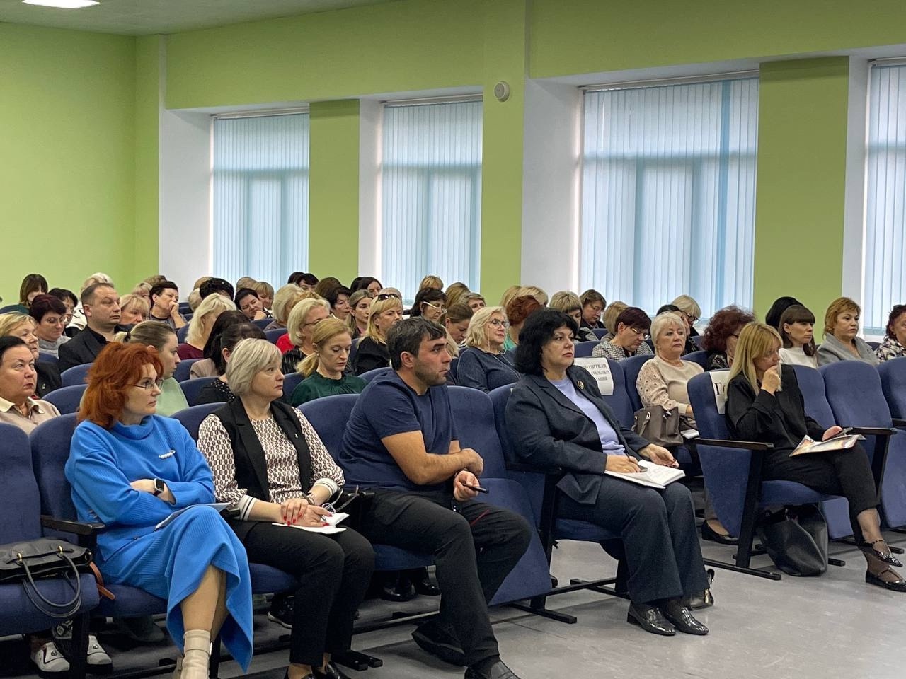 Обеспечение безопасности и здоровья детей — ключевая задача системы образования Обеспечение безопасности и здоровья детей — ключевая задача системы образования