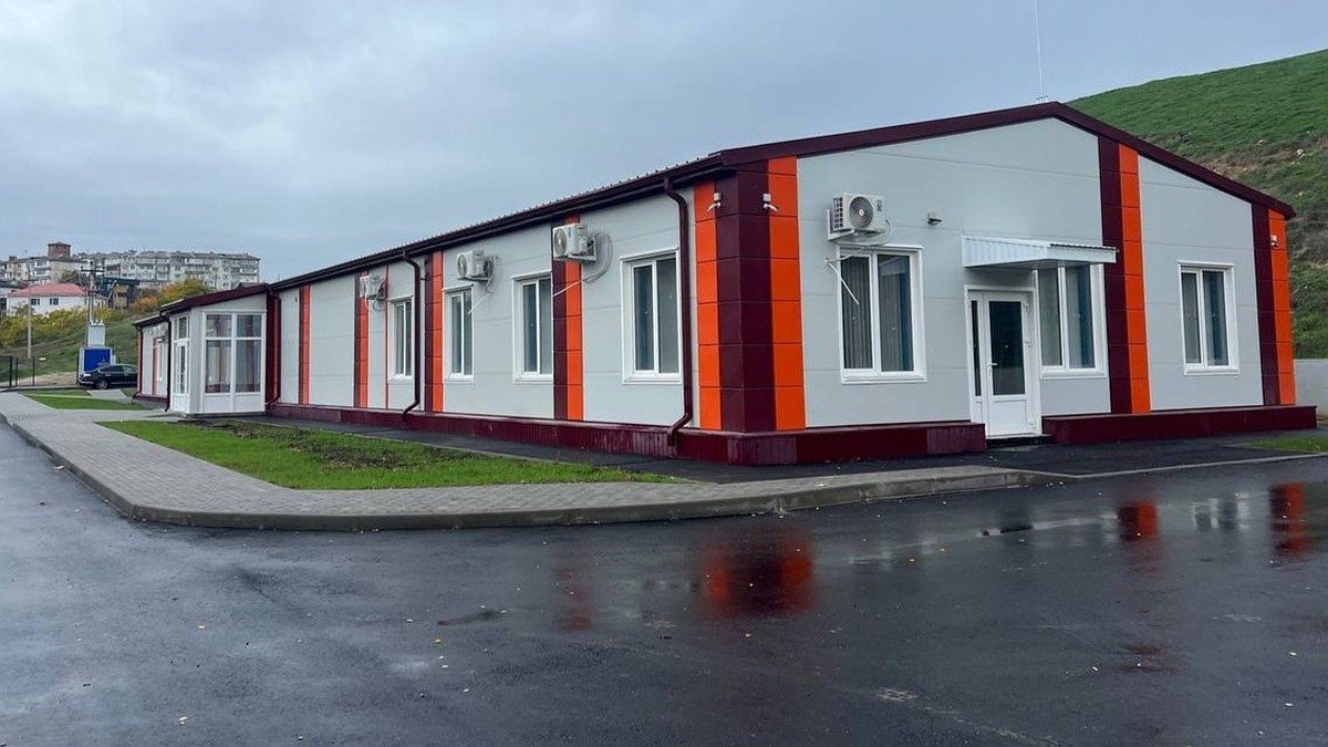 В селе Мирное Симферопольского района почти готово здание врачебной амбулатории