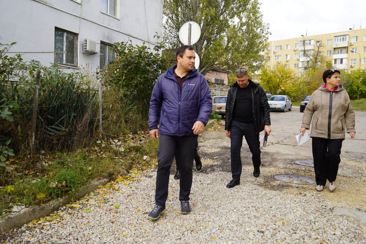 Олег Каторгин: Провёл встречу с жителями переулка Рыбацкого Олег Каторгин: Провёл встречу с жителями переулка Рыбацкого