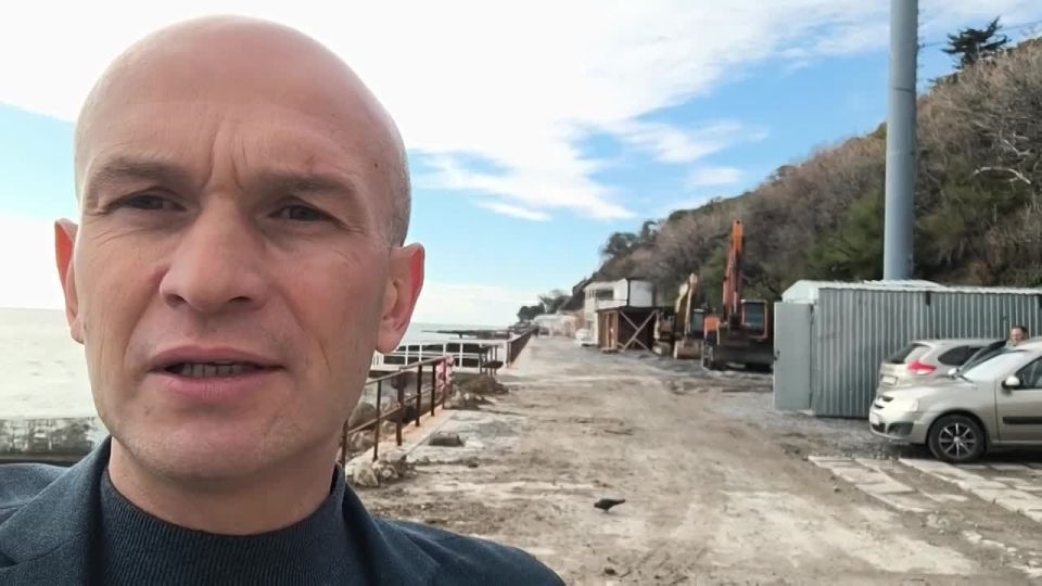 На Ливадийском пляже отремонтируют берегоукрепительные сооружения