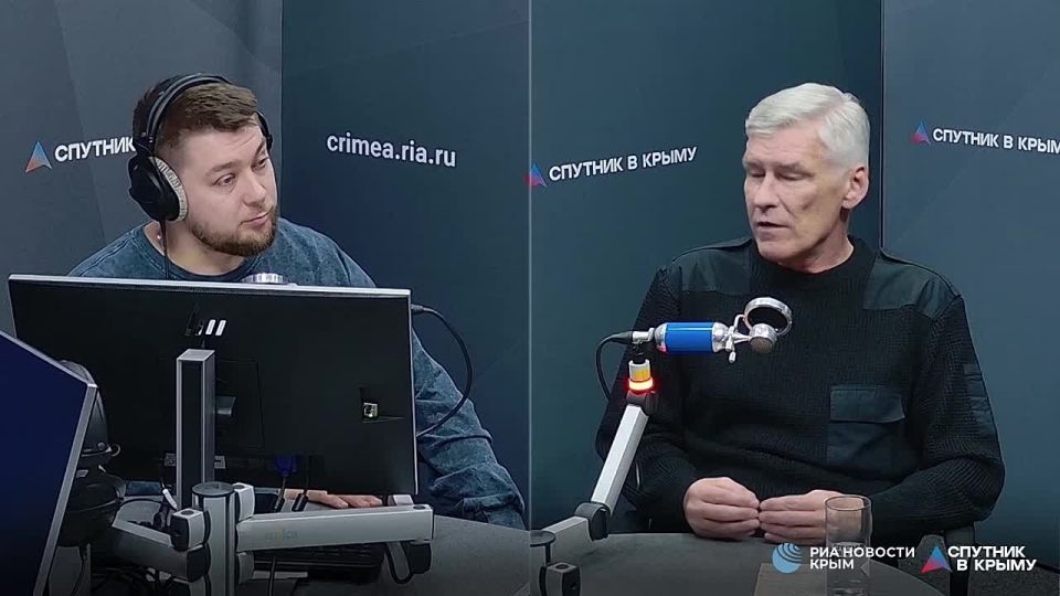 &quot;    ,    &quot;  