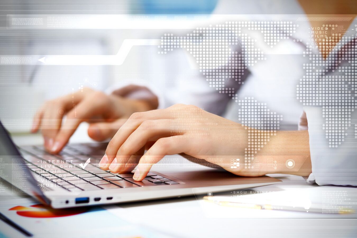 Источник: "Крымско-татарский ресурсный центр"* общается с европейцами