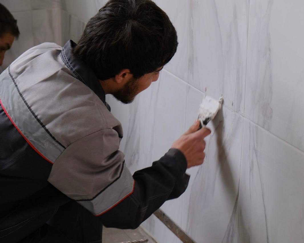 В Ялте во время осенних каникул обновляют школы В Ялте во время осенних каникул обновляют школы