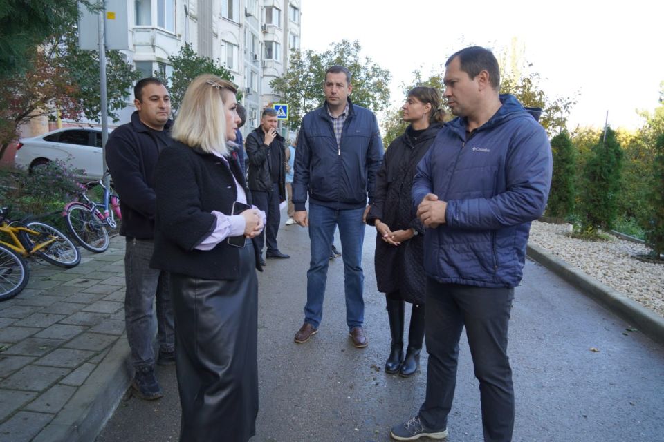 Олег Каторгин: Встретился с жителями района Верхнего Солнечного, на территории которого стартовало комплексное благоустройство Олег Каторгин: Встретился с жителями района Верхнего Солнечного, на территории которого стартовало комплексное благоустройство