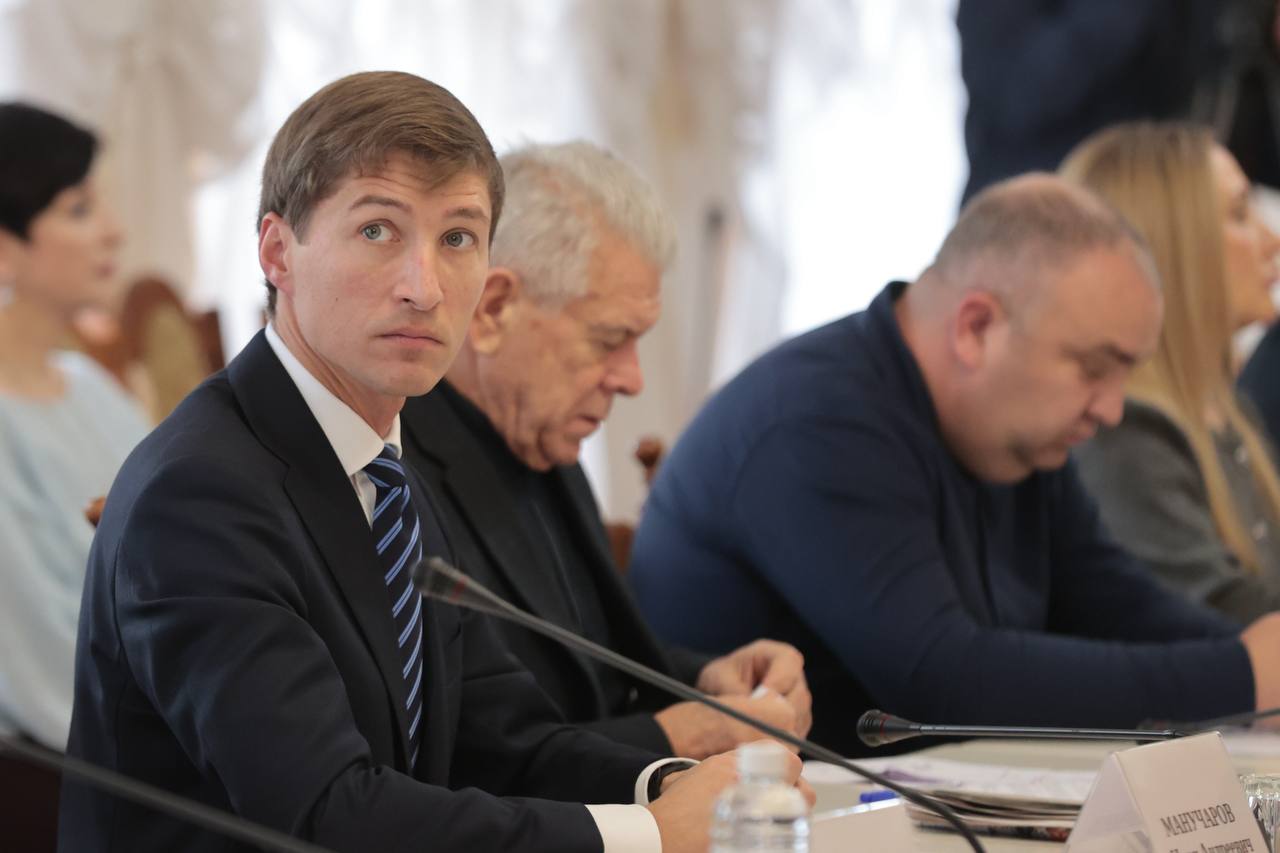 Иван Манучаров: Заседание экономического совета Республики Крым Иван Манучаров: Заседание экономического совета Республики Крым