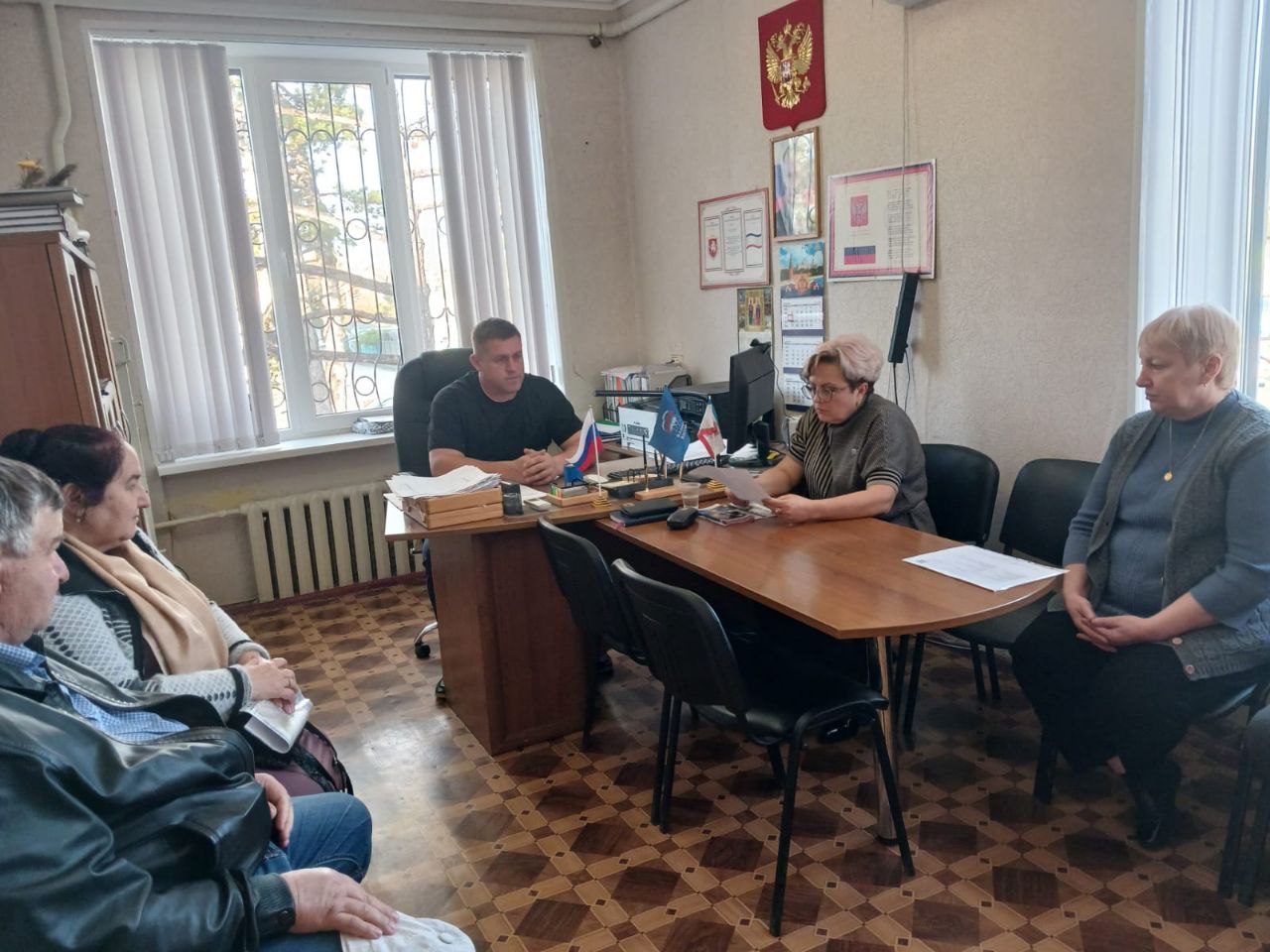 Ольга Урайкина: Сегодня в администрации Плодовского сельского поселения, совместно с главой администрации Плодовского сельского поселения Иваном Шевченко, провела приём граждан Ольга Урайкина: Сегодня в администрации Плодовского сельского поселения, совместно с главой администрации Плодовского сельского поселения Иваном Шевченко, провела приём граждан