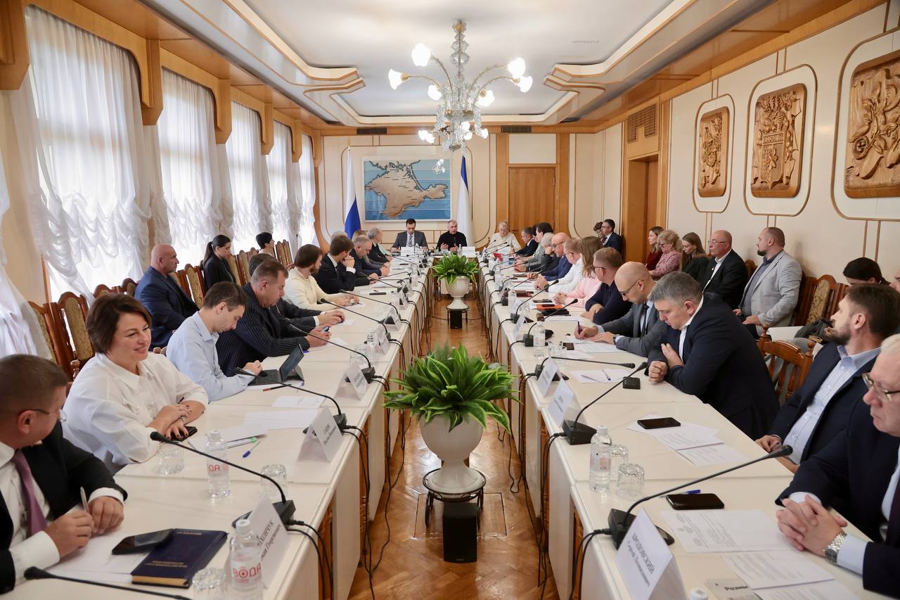 Иван Манучаров: Заседание экономического совета Республики Крым Иван Манучаров: Заседание экономического совета Республики Крым