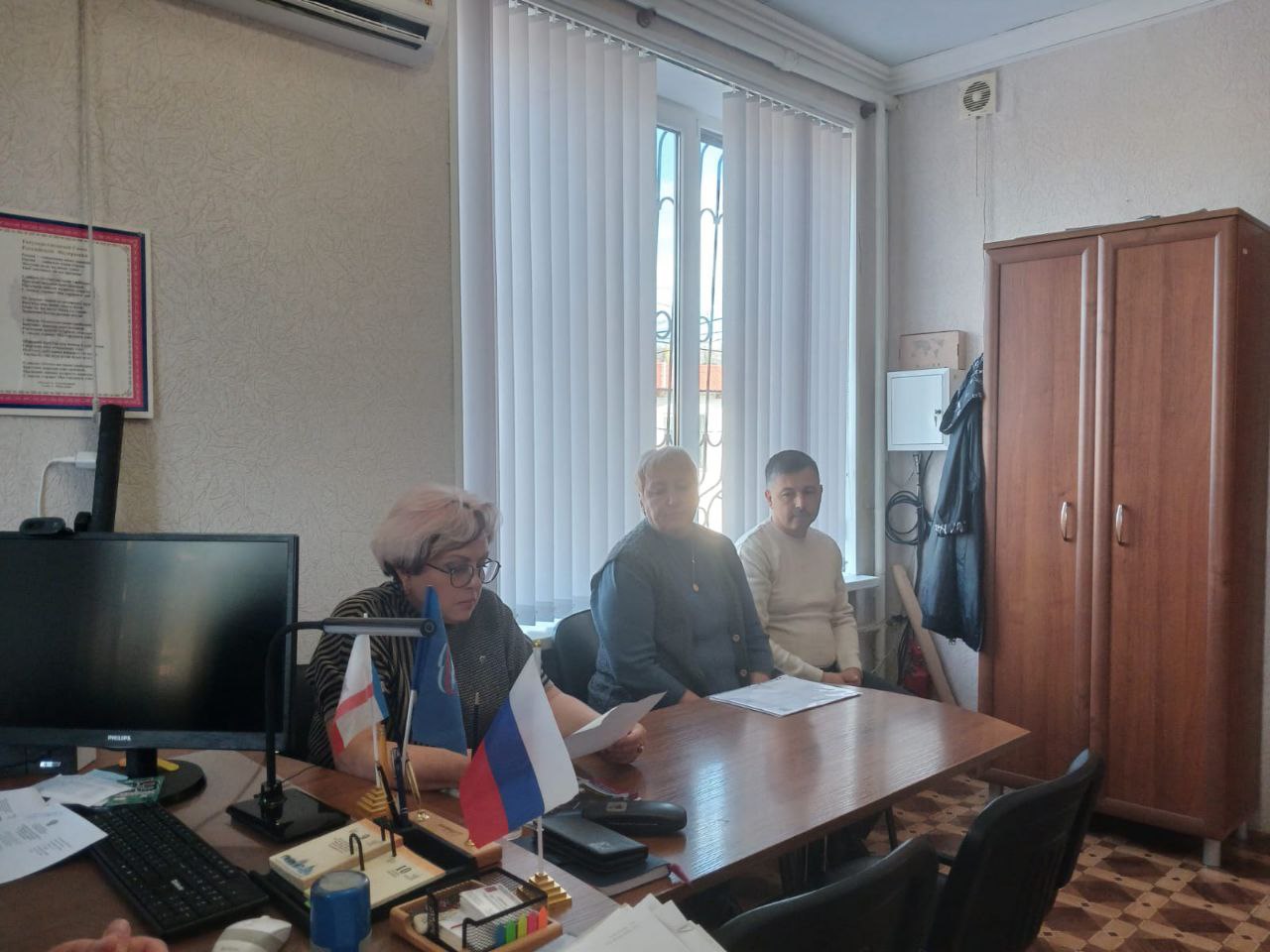 Ольга Урайкина: Сегодня в администрации Плодовского сельского поселения, совместно с главой администрации Плодовского сельского поселения Иваном Шевченко, провела приём граждан Ольга Урайкина: Сегодня в администрации Плодовского сельского поселения, совместно с главой администрации Плодовского сельского поселения Иваном Шевченко, провела приём граждан