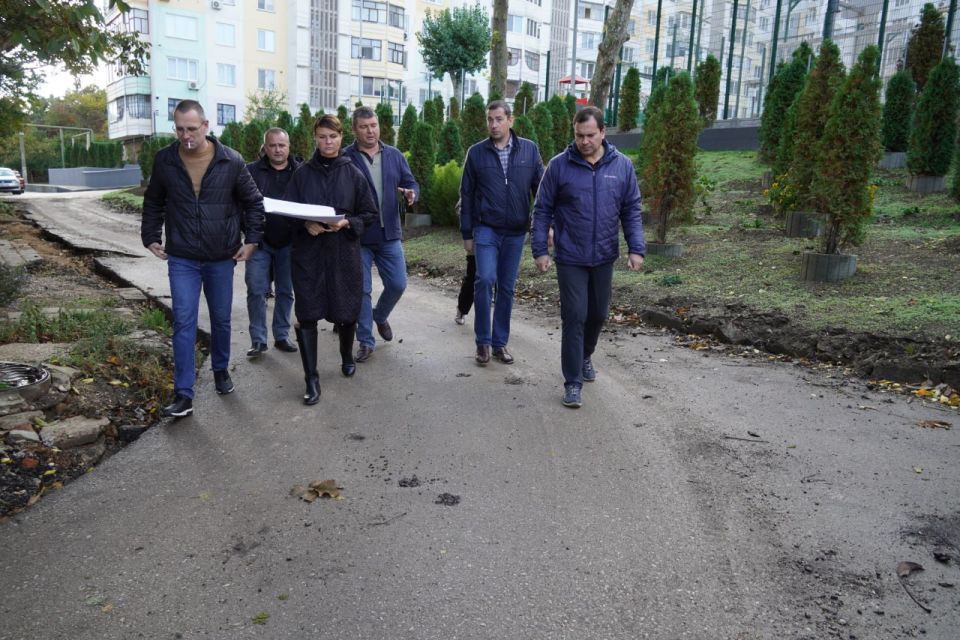 Олег Каторгин: Встретился с жителями района Верхнего Солнечного, на территории которого стартовало комплексное благоустройство