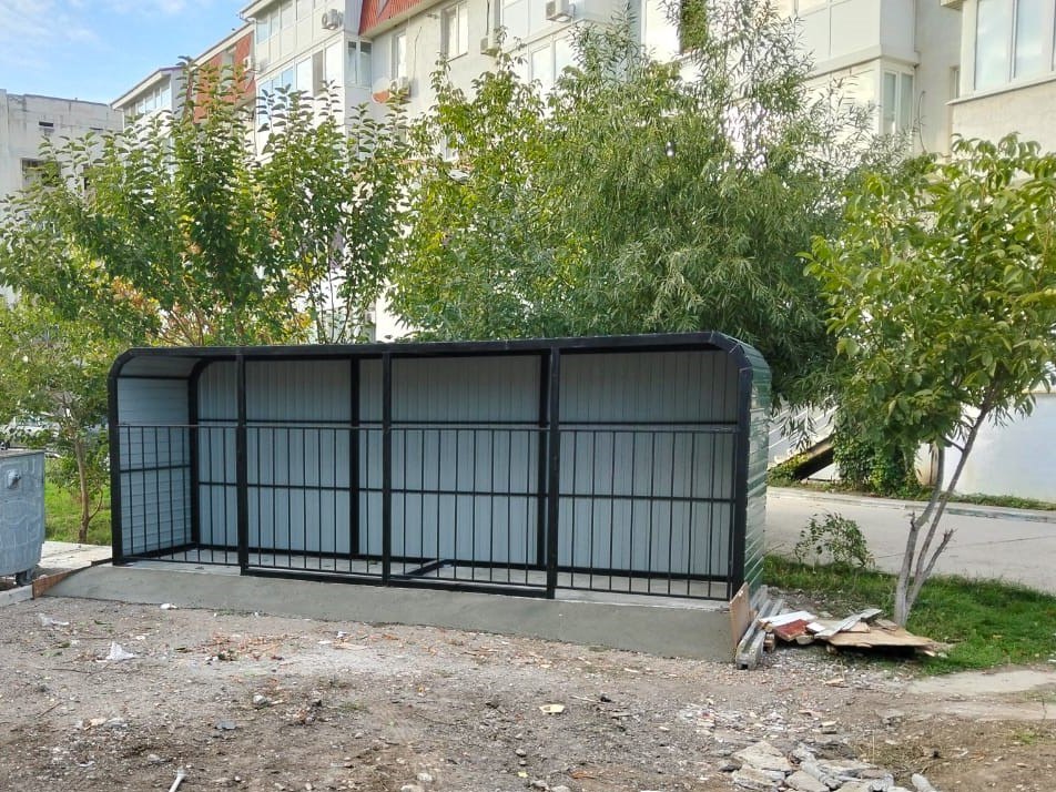 Владимир Ким: До конца текущего года в Феодосийском округе будет благоустроено более 40 контейнерных площадок