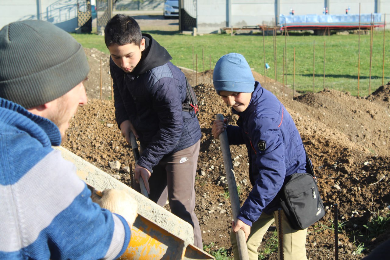 29 октября 2025 года в селе Восточном состоялась торжественная церемония закладки фундамента под строительство мечети 29 октября 2025 года в селе Восточном состоялась торжественная церемония закладки фундамента под строительство мечети