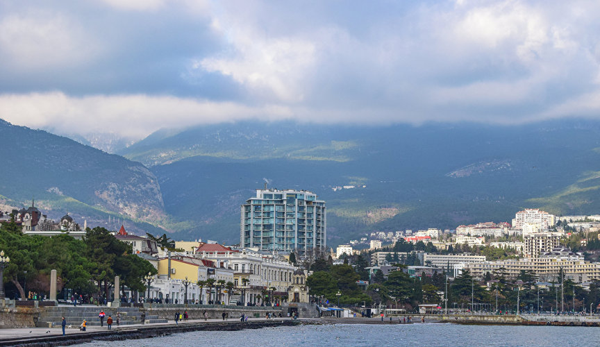 На ноябрьские праздники россияне выбирают для отдыха Ялту