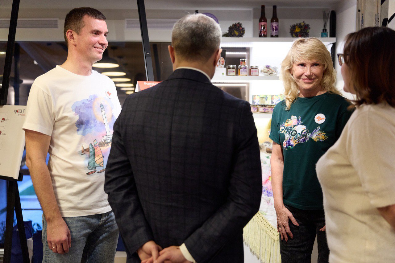 Крым на ПИРе. Делегация от Республики Крым принимает участие в выставке индустрии гостеприимства ПИР Экспо в Москве Крым на ПИРе. Делегация от Республики Крым принимает участие в выставке индустрии гостеприимства ПИР Экспо в Москве