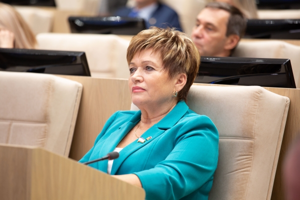 В Государственном Совете Крыма прошёл правительственный час по вопросам развития культуры и спорта В Государственном Совете Крыма прошёл правительственный час по вопросам развития культуры и спорта