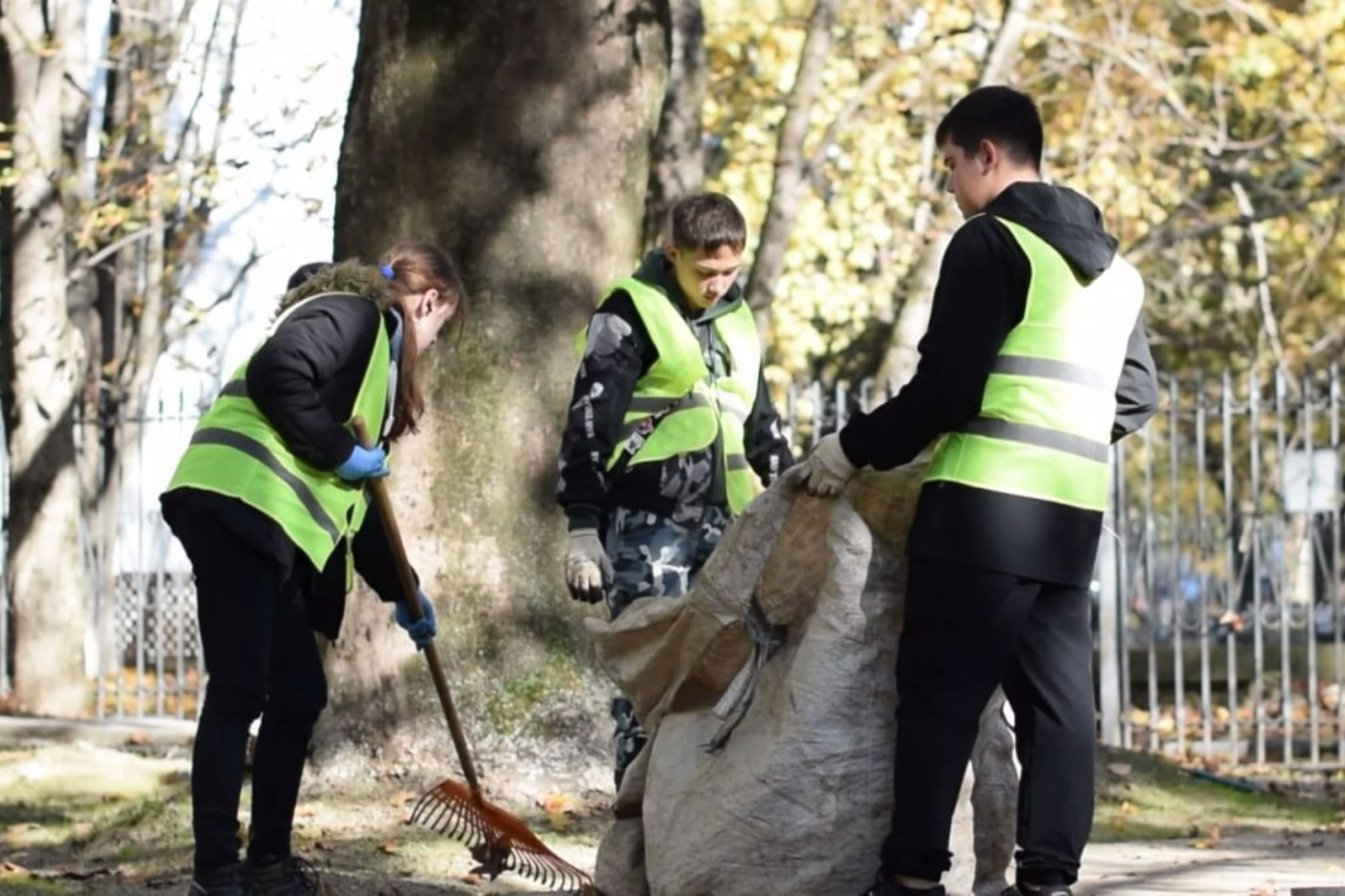 В Симферополе организована временная трудовая занятость студентов и школьников