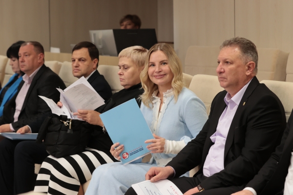 В Государственном Совете Крыма прошёл правительственный час по вопросам развития культуры и спорта В Государственном Совете Крыма прошёл правительственный час по вопросам развития культуры и спорта