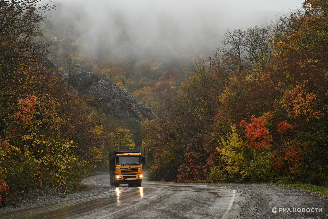 Золото, бронза и медь: цвета осени в Крыму Золото, бронза и медь: цвета осени в Крыму