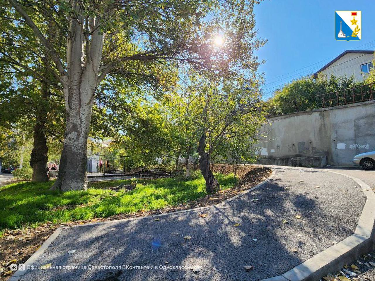 Благоустраиваем дворы. В Балаклаве на улице Новикова завершилось комплексное благоустройство двора для жителей домов №21 и №23 Благоустраиваем дворы. В Балаклаве на улице Новикова завершилось комплексное благоустройство двора для жителей домов №21 и №23