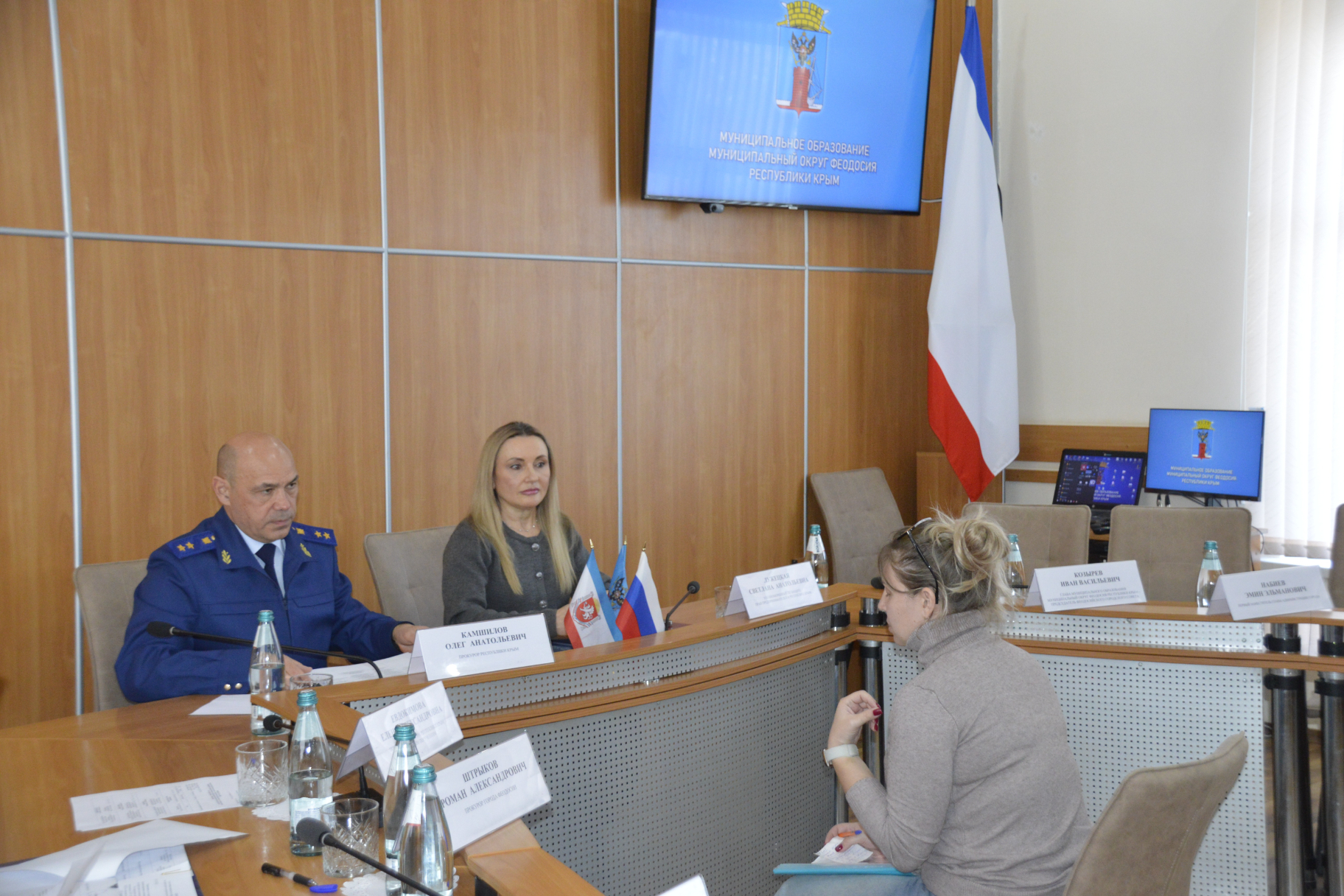 Прокурор республики и бизнес-уполномоченный провели совместный прием предпринимателей в городе Феодосия