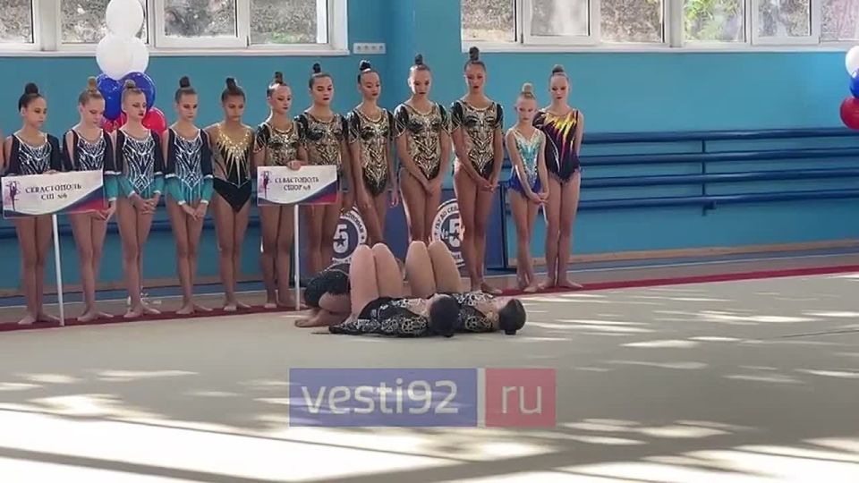 В Севастополе 80 гимнасток из четырёх спортшкол и двух клубов участвуют в соревновании памяти заслуженного тренера СССР Галины Громович