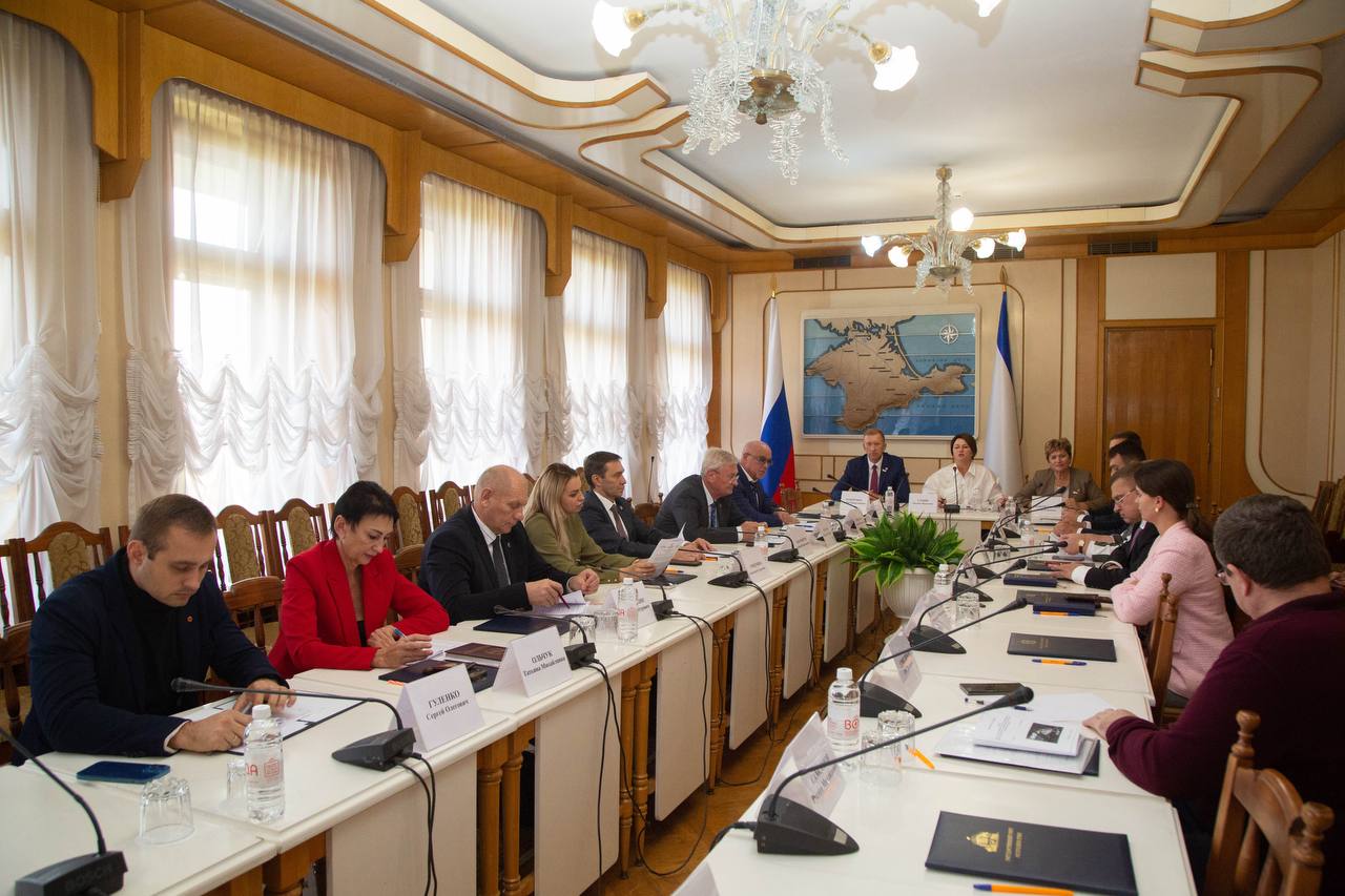 Профильный Комитет обсудил состояние дел в сфере дорожного хозяйства Профильный Комитет обсудил состояние дел в сфере дорожного хозяйства