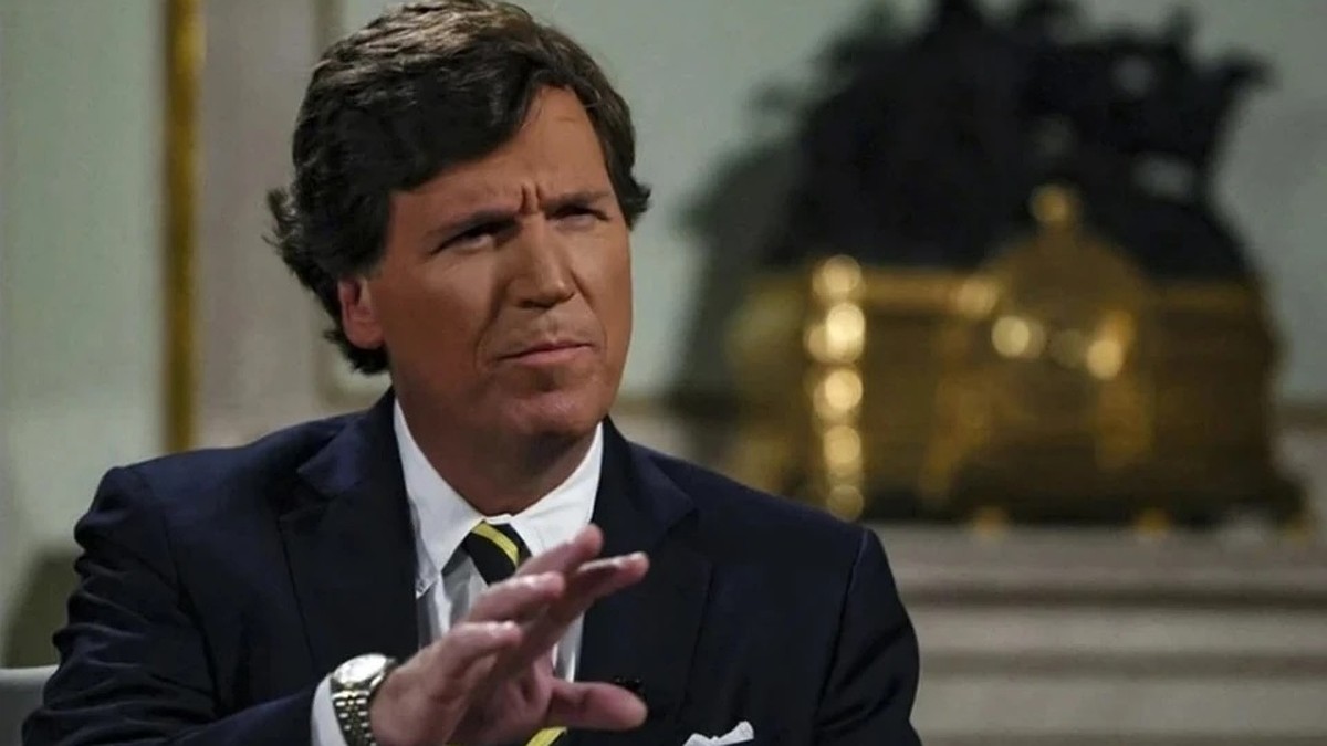 Депутат Госдумы Шеремет предложил Такеру Карлсону посетить Крым