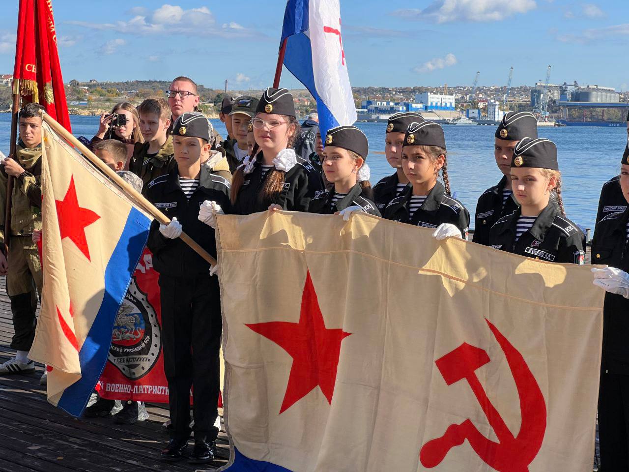 Михаил Развожаев: 70 лет назад в Севастопольской бухте произошла трагедия на линкоре «Новороссийск» Михаил Развожаев: 70 лет назад в Севастопольской бухте произошла трагедия на линкоре «Новороссийск»