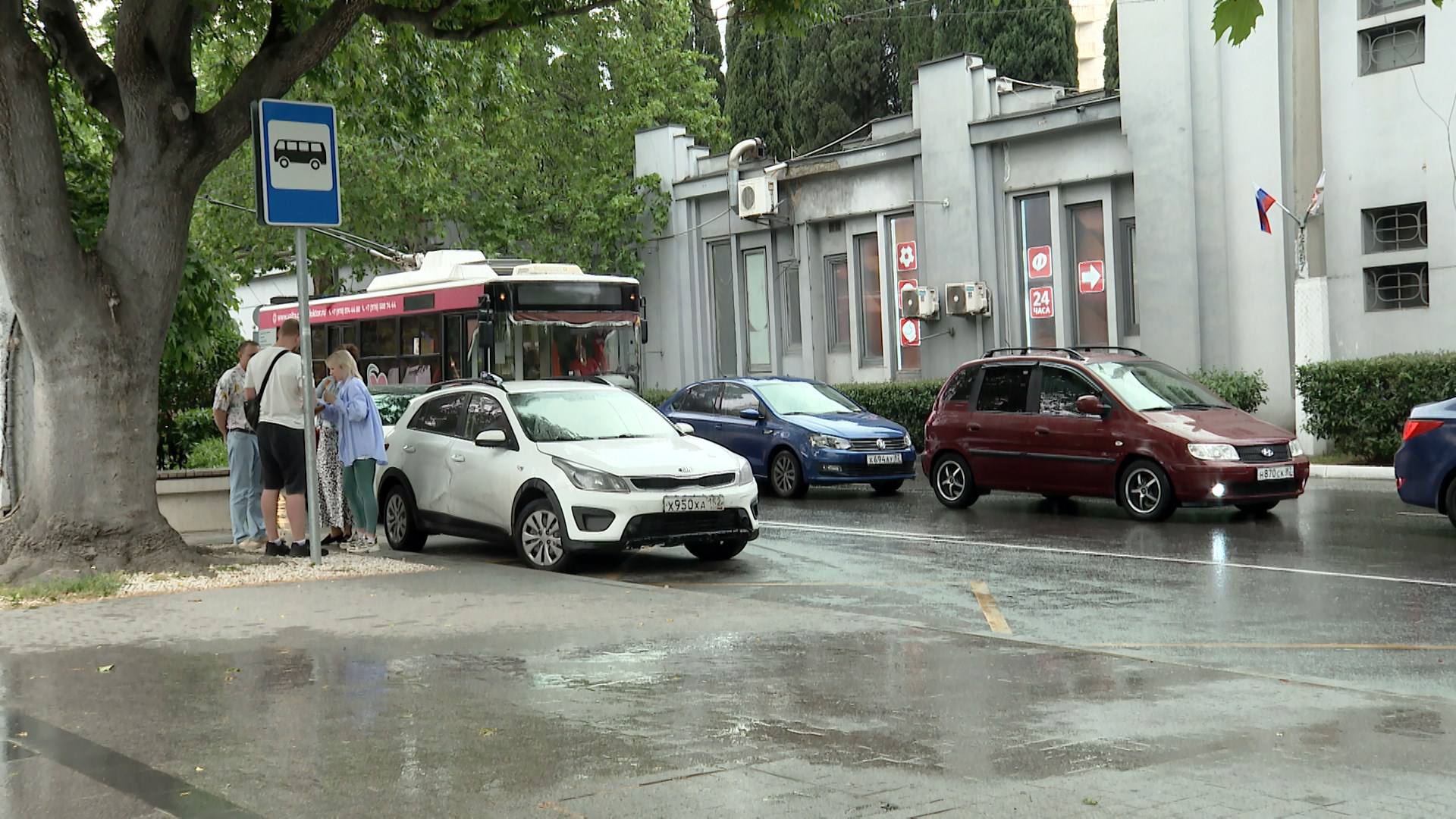 Администрация Ялты запустила опрос о качестве работы общественного транспорта