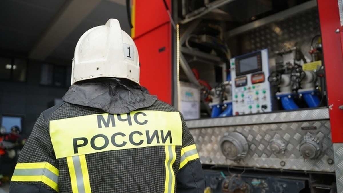 Разлив масла произошел на нефтебазе в Ленинском районе Крыма