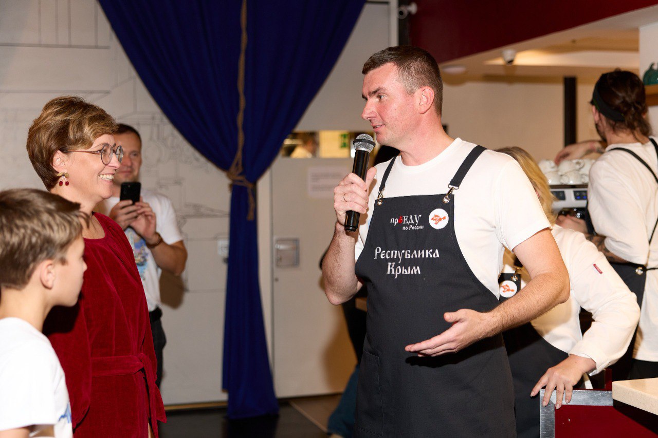 Крым на ПИРе. Делегация от Республики Крым принимает участие в выставке индустрии гостеприимства ПИР Экспо в Москве Крым на ПИРе. Делегация от Республики Крым принимает участие в выставке индустрии гостеприимства ПИР Экспо в Москве