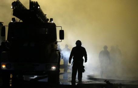 Пожары и повреждения домов. Последствия атаки БПЛА на регионы РФ