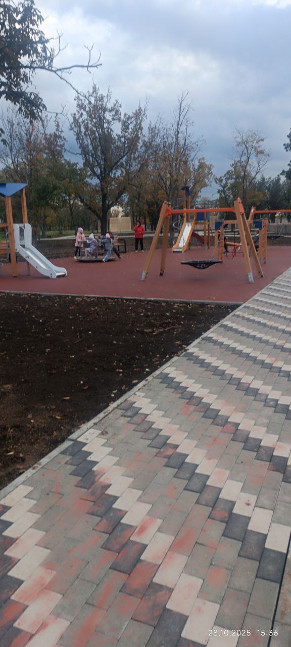 Вандалы испортили новый парк в селе Рощино в Джанкойском районе Вандалы испортили новый парк в селе Рощино в Джанкойском районе