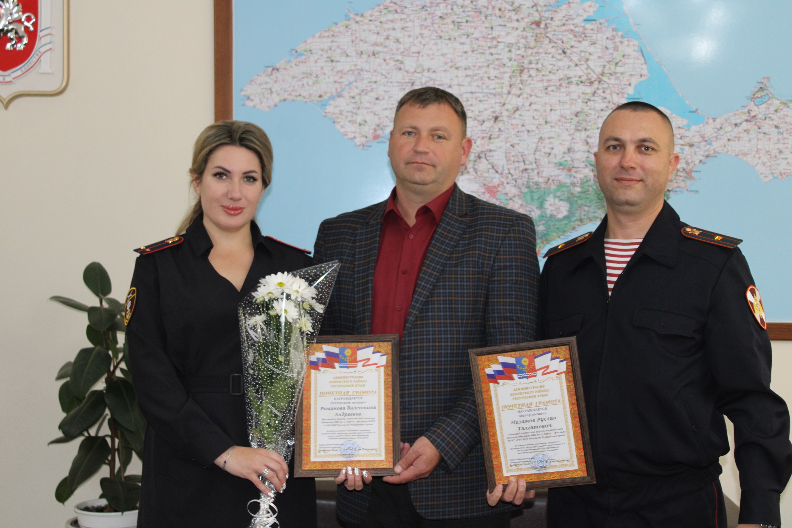 Игорь Крутьков: Уважаемые сотрудники и ветераны Федеральной службы войск национальной гвардии Российской Федерации!