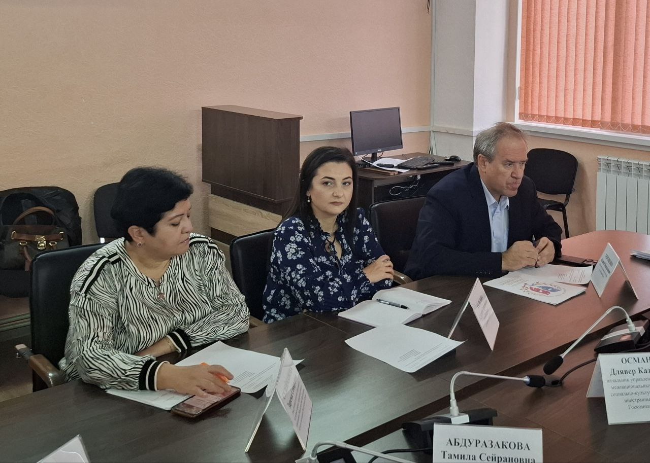 В Госкомнаце Крыма обсудили вопросы организации и проведения I Межрегионального фестиваля национальных театров В Госкомнаце Крыма обсудили вопросы организации и проведения I Межрегионального фестиваля национальных театров