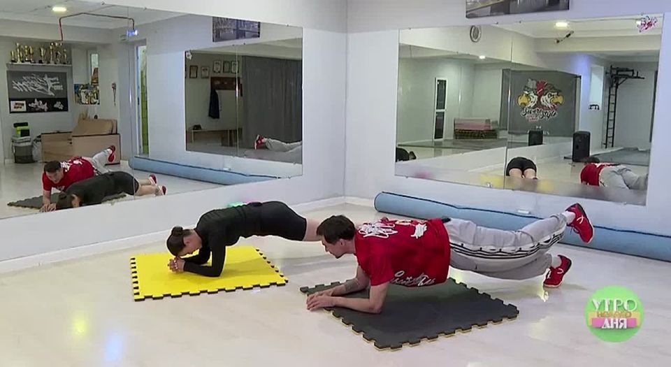 Откладываем дела и становимся делать зарядку