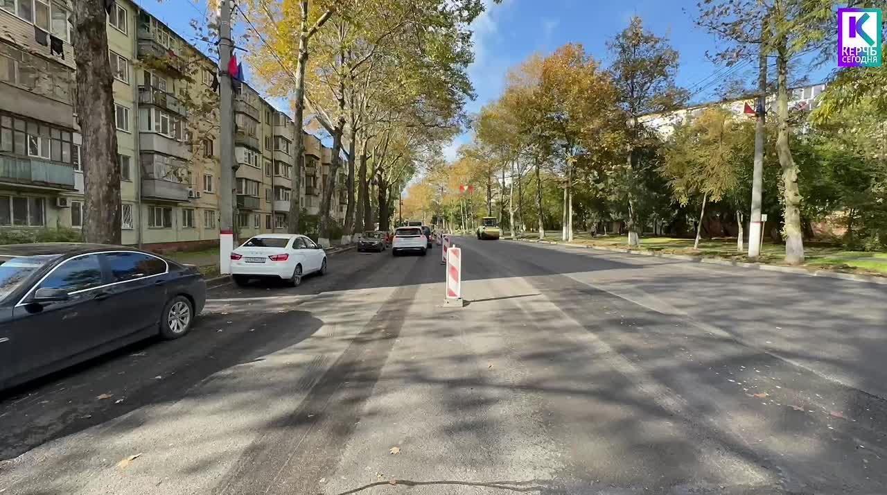 Олег Каторгин: В Керчи продолжаются работы по обновлению центральных дорог