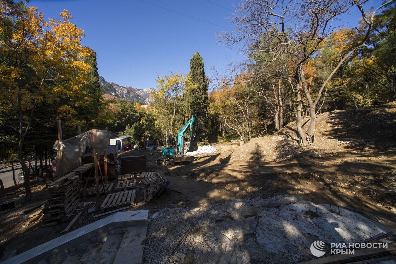 Новый парк для всех возрастов строят в Гурзуфе Новый парк для всех возрастов строят в Гурзуфе