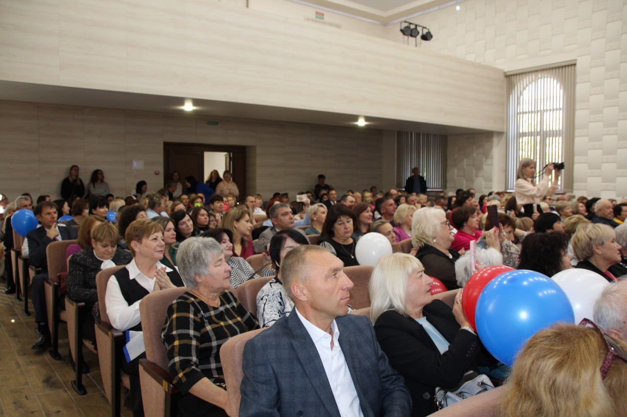 Профсоюзы Крыма отметили 77-летие со дня основания Профсоюзы Крыма отметили 77-летие со дня основания