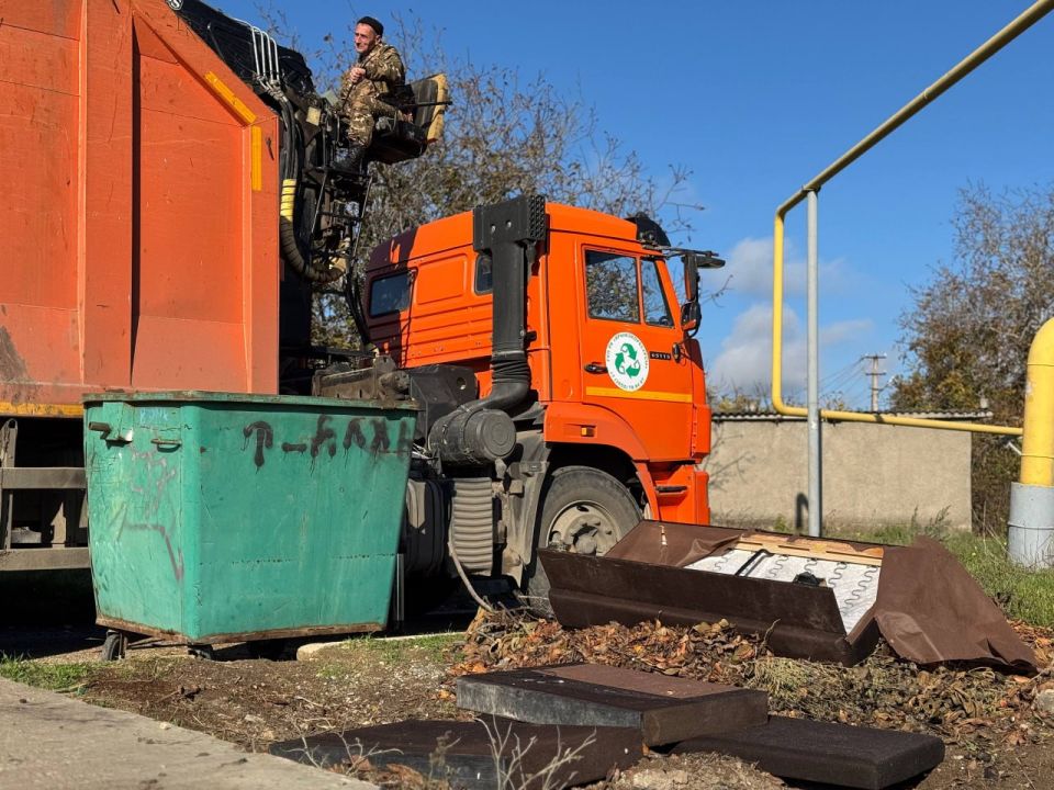 Олег Каторгин: В Керчи продолжается плановая работа по ликвидации несанкционированных свалок Олег Каторгин: В Керчи продолжается плановая работа по ликвидации несанкционированных свалок