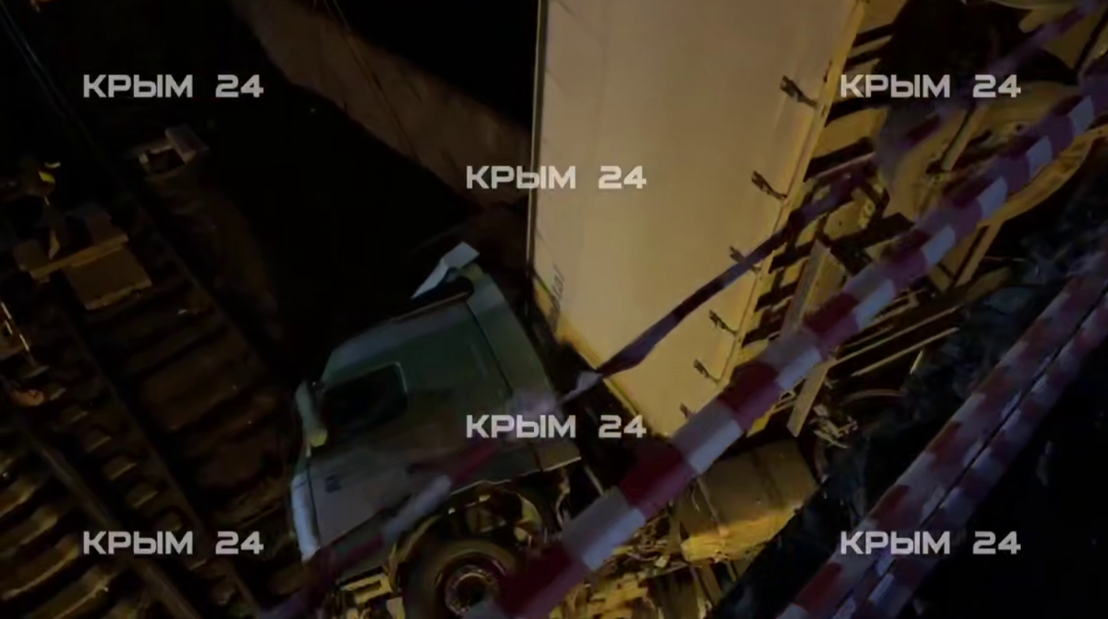 Демонтаж упавшей фуры в Симферополе пройдет без ограничения движения поездов