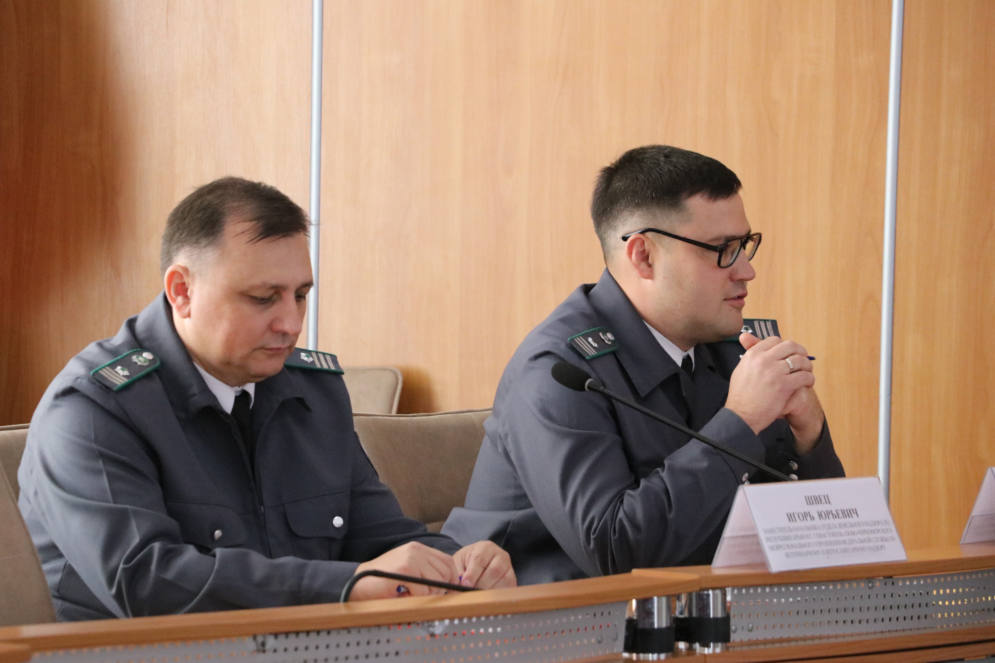 В Феодосии рассмотрели вопросы проведения муниципального земельного контроля В Феодосии рассмотрели вопросы проведения муниципального земельного контроля