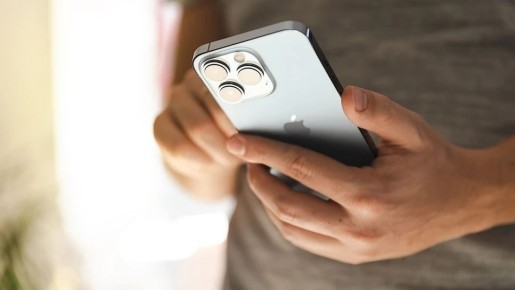 Роскомнадзор опроверг информацию о блокировке Telegram и WhatsApp* в Крыму