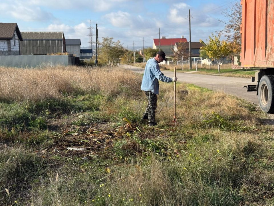 Олег Каторгин: В Керчи продолжается плановая работа по ликвидации несанкционированных свалок Олег Каторгин: В Керчи продолжается плановая работа по ликвидации несанкционированных свалок