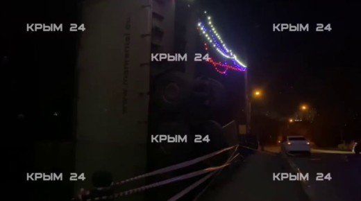 Фуру, рухнувшую с моста на ЖД пути в Симферополе, готовят к демонтажу