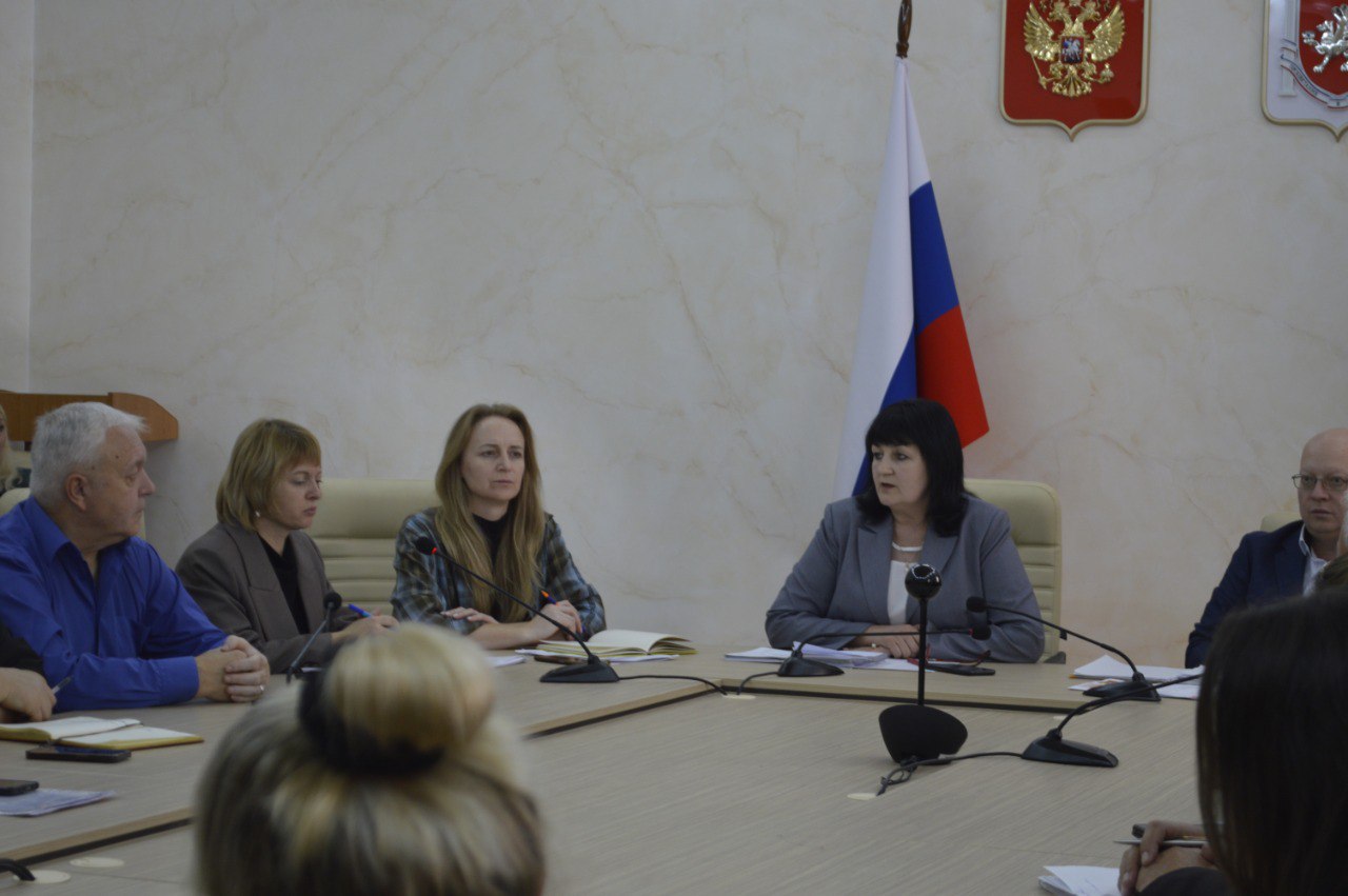 В Министерстве образования, науки и молодёжи Республики Крым состоялось совещание с руководителями организаций среднего профессионального образования