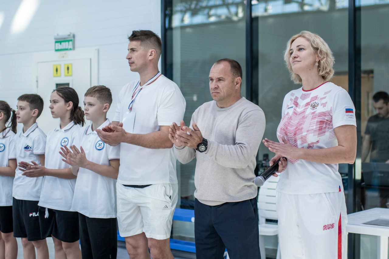 В Симферополе стартовал турнир по плаванию, посвящённый Дню народного единства В Симферополе стартовал турнир по плаванию, посвящённый Дню народного единства