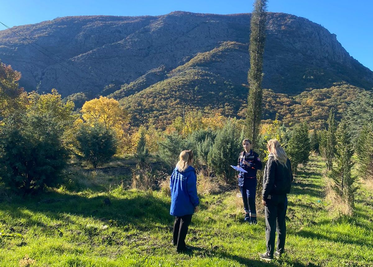 Специалистами Южнобережного отдела ветеринарии и контроля совместно с сотрудниками ГБУ РК «Ялтинский городской ВЛПЦ» проведено обследование подконтрольной территории Специалистами Южнобережного отдела ветеринарии и контроля совместно с сотрудниками ГБУ РК «Ялтинский городской ВЛПЦ» проведено обследование подконтрольной территории