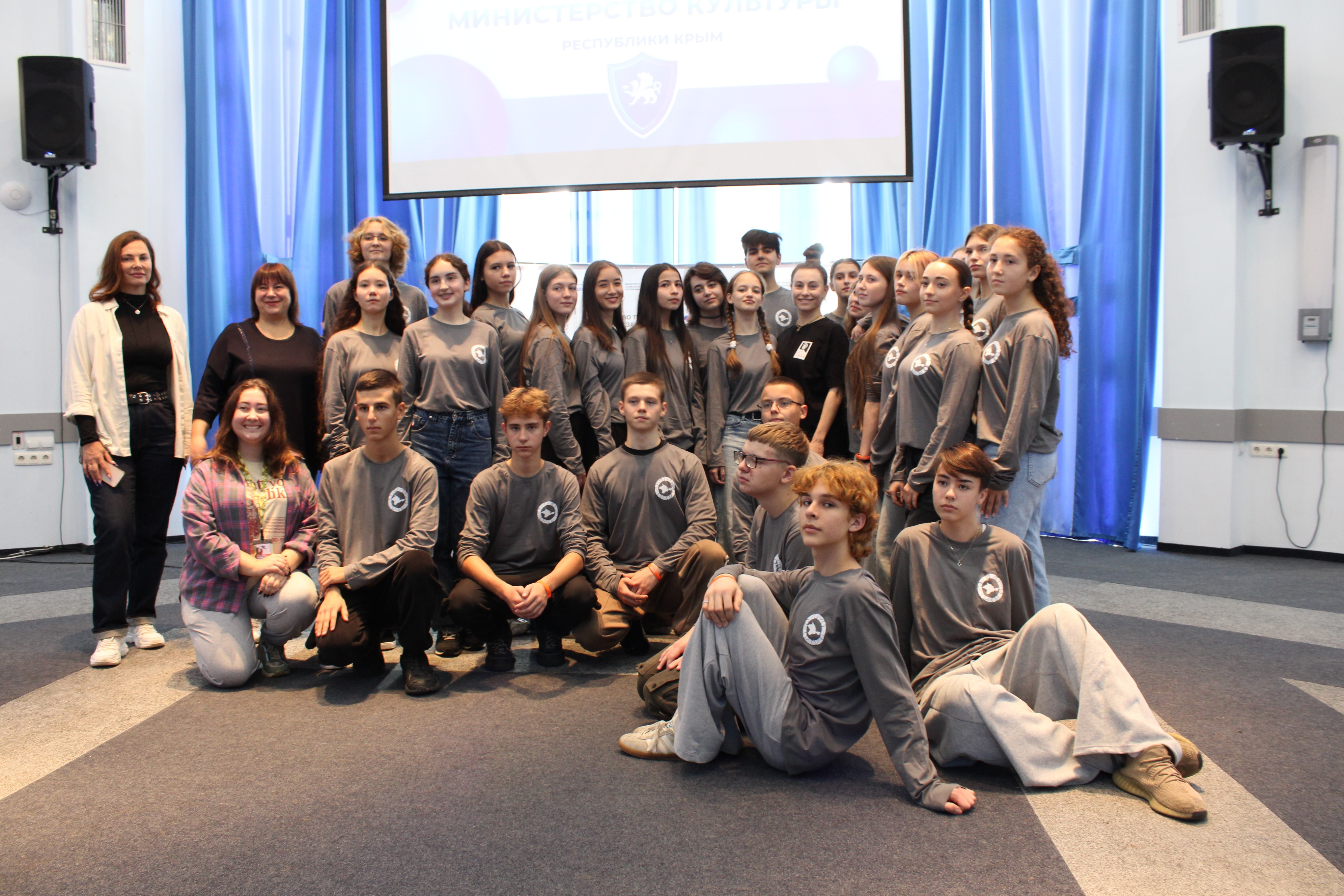 В Заозерном проведена встреча лидеров ученического самоуправления с представителями республиканских учреждений культуры