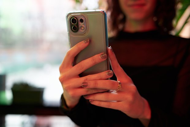 Роскомнадзор опроверг сообщения о блокировке Telegram и WhatsApp в Крыму