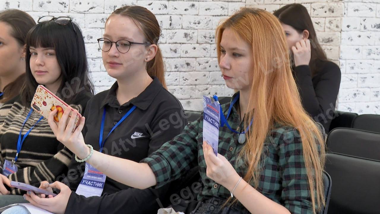 Фестиваль цифрового искусства «Новороссия: вчера, сегодня, завтра» собрал более 100 участников Фестиваль цифрового искусства «Новороссия: вчера, сегодня, завтра» собрал более 100 участников